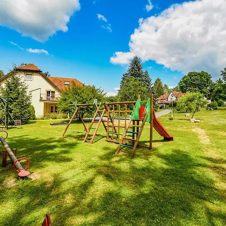 Kompleks Wypoczynkowo-konferencyjny Mazur-syrenka Holiday park
