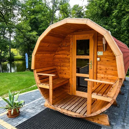 Holiday park Kompleks Wypoczynkowo-konferencyjny Mazur-syrenka Krutyn