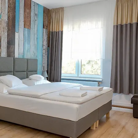 Holiday park Kompleks Wypoczynkowo-konferencyjny Mazur-syrenka Krutyn