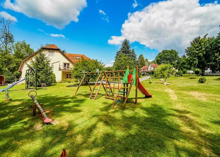 Kompleks Wypoczynkowo-konferencyjny Mazur-syrenka Prázdninový areál