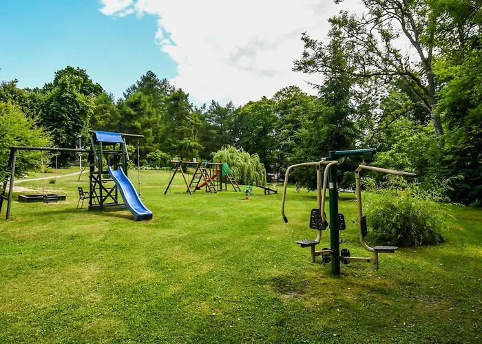 Kompleks Wypoczynkowo-konferencyjny Mazur-syrenka 3*