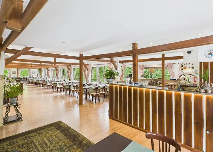 Kompleks Wypoczynkowo-konferencyjny Mazur-syrenka Holiday park 3*