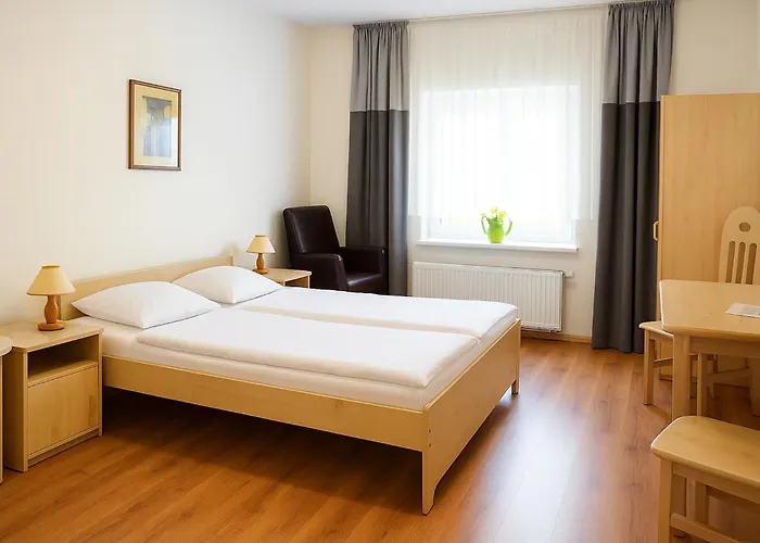 Kompleks Wypoczynkowo-konferencyjny Mazur-syrenka Krutyn